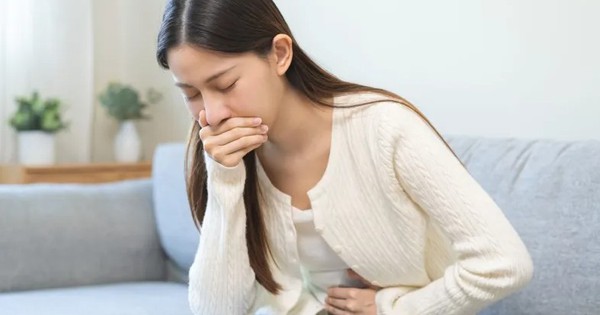 Phụ nữ mang thai bị ốm nghén nặng nên cảnh giác với nguy cơ trầm cảm sau sinh