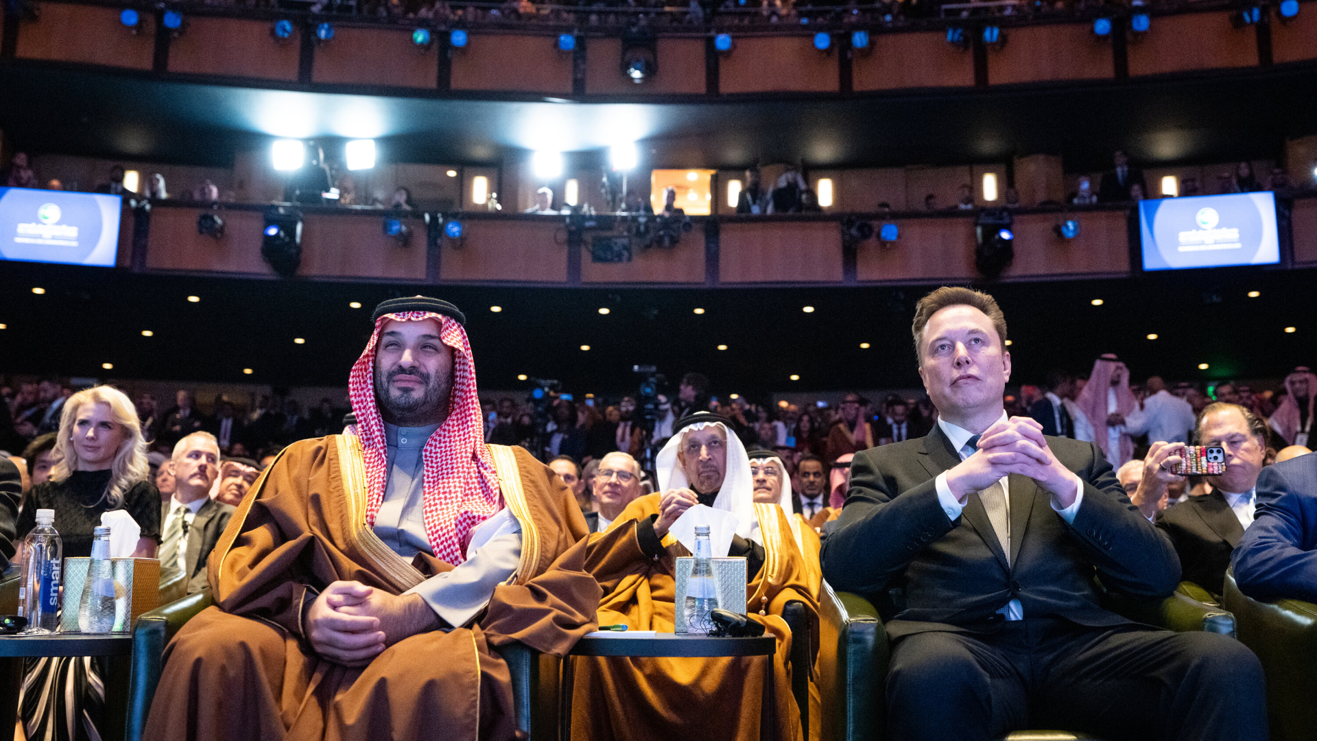 Thương vụ 3 tỷ USD: Một quốc gia mạo hiểm 