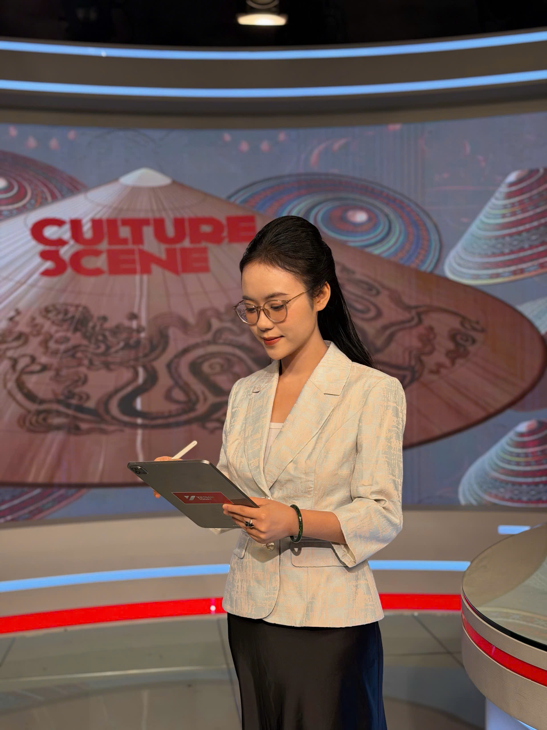 MC tuổi Ngọ xinh đẹp của Vietnam Today: 