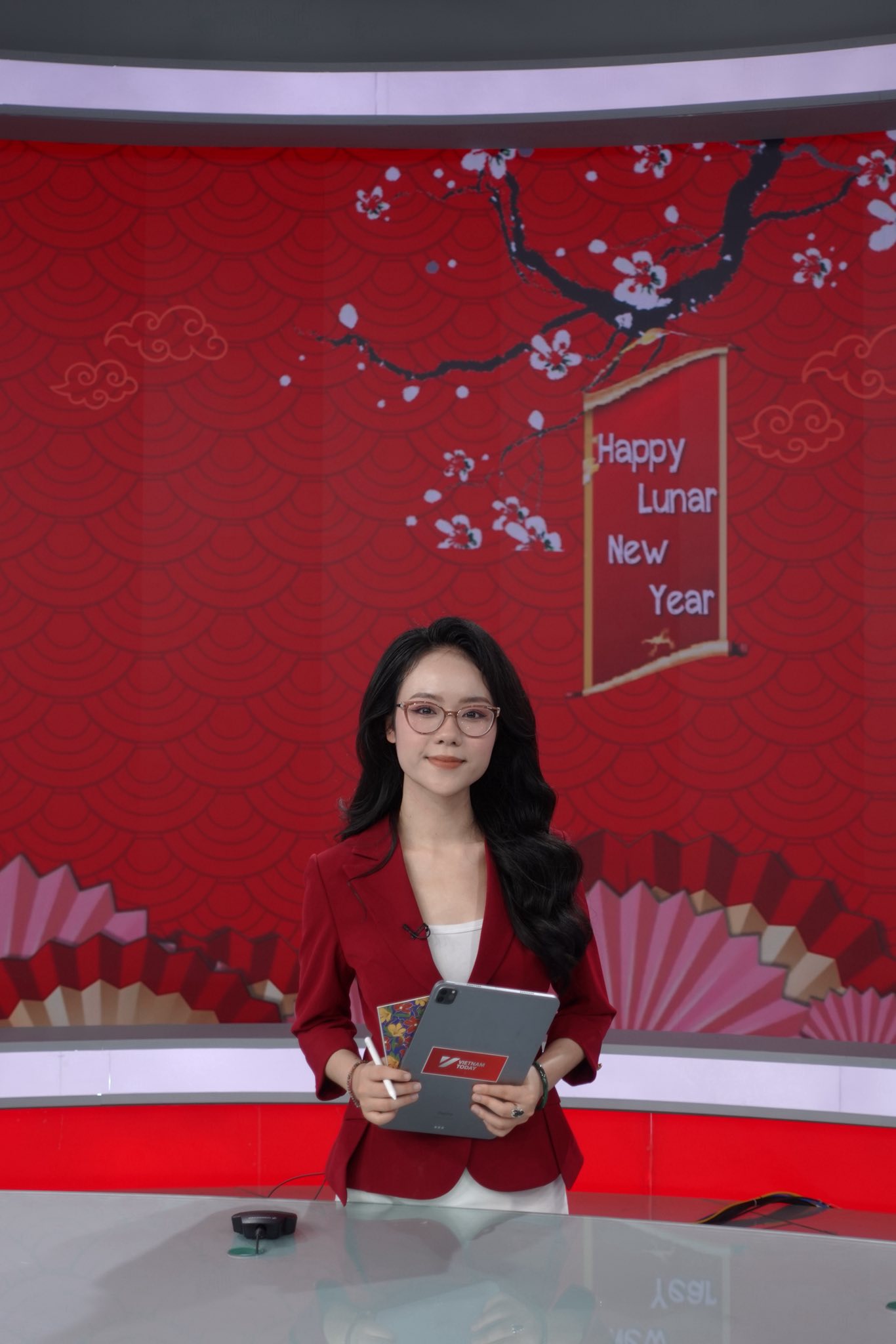 MC tuổi Ngọ xinh đẹp của Vietnam Today: 