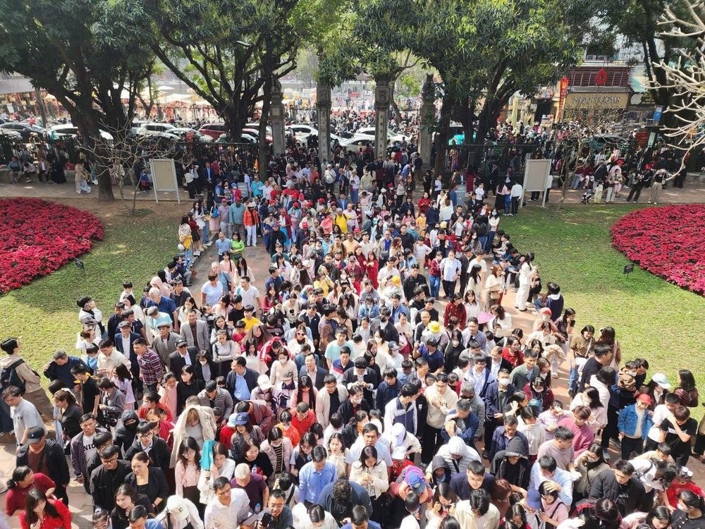 9 ngày nghỉ Tết Nguyên đán Bính Ngọ 2026, du lịch Hà Nội đạt doanh thu 4,87 nghìn tỷ đồng