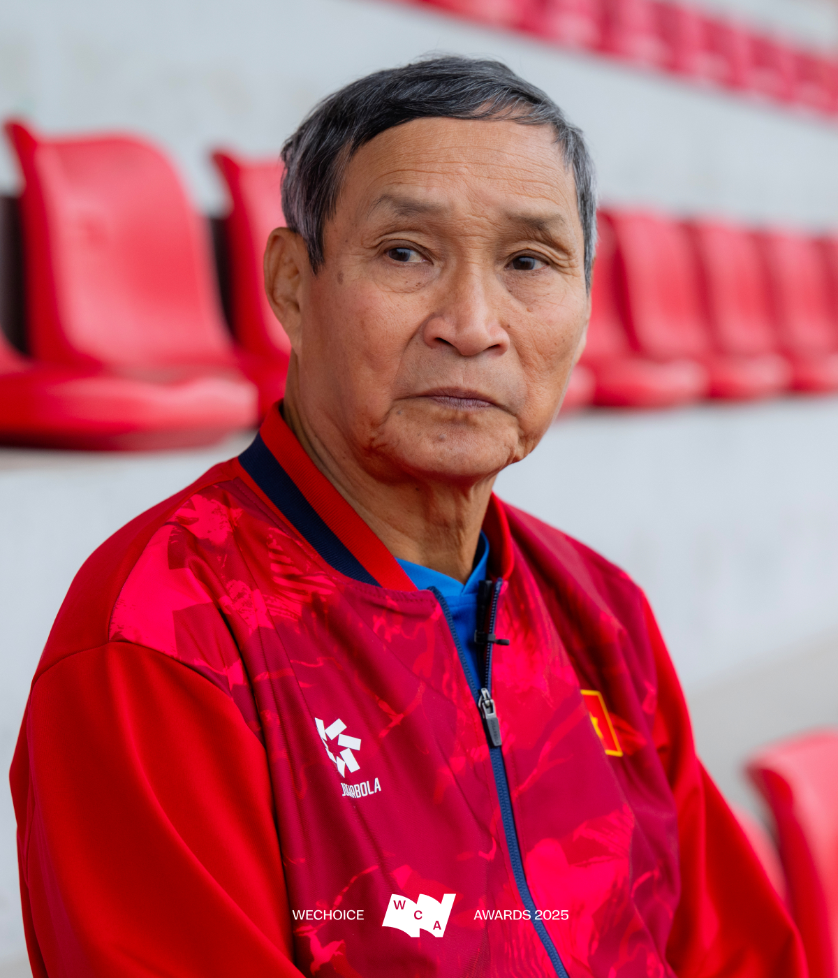 HLV 75 tuổi Mai Đức Chung của đội tuyển nữ Việt Nam: “Thắng thì các con nhận, thua thì bác chịu”- Ảnh 24. HLV 75 tuổi Mai Đức Chung của đội tuyển nữ Việt Nam: “Thắng thì các con nhận, thua thì bác chịu”- Ảnh 24.