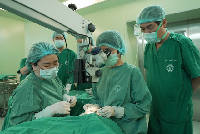 Mùng 6 Tết, 8 cuộc đời được viết tiếp nhờ tạng hiến của một nam sinh: Một mùa xuân của hy vọng - Ảnh 7.