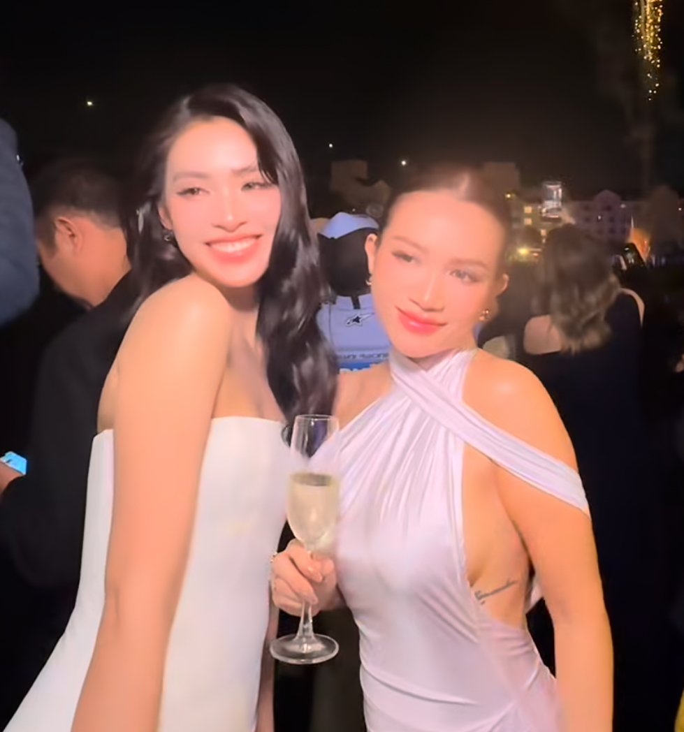 Gây tranh cãi vì tham gia sự kiện có logo app cá cược, Hoa hậu Tiểu Vy xin lỗi- Ảnh 4. Gây tranh cãi vì tham gia sự kiện có logo app cá cược, Hoa hậu Tiểu Vy xin lỗi- Ảnh 4.