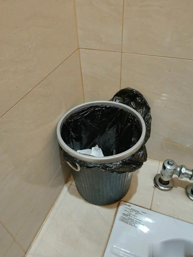 Nhà vệ sinh có 4 thứ không nên đặt: Nếu đang để trong đó, dọn ngay đi kẻo hại sức khỏe cả gia đình- Ảnh 3.