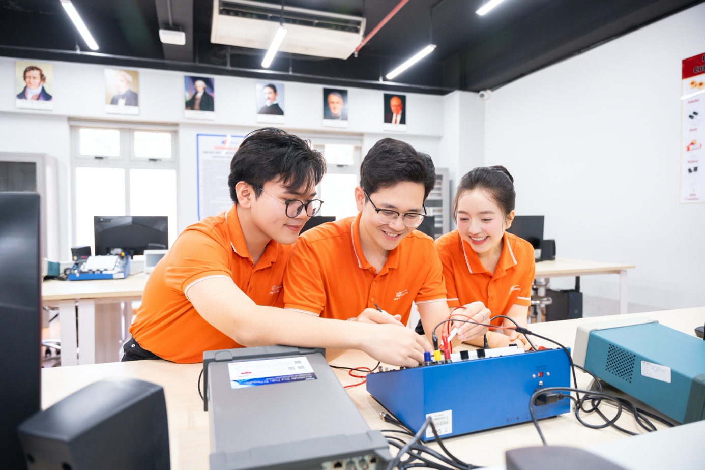 Trường Đại học FPT chính thức mở cổng đăng ký Chương trình học bổng Tìm kiếm nhân tài Kỷ nguyên số- Ảnh 2.