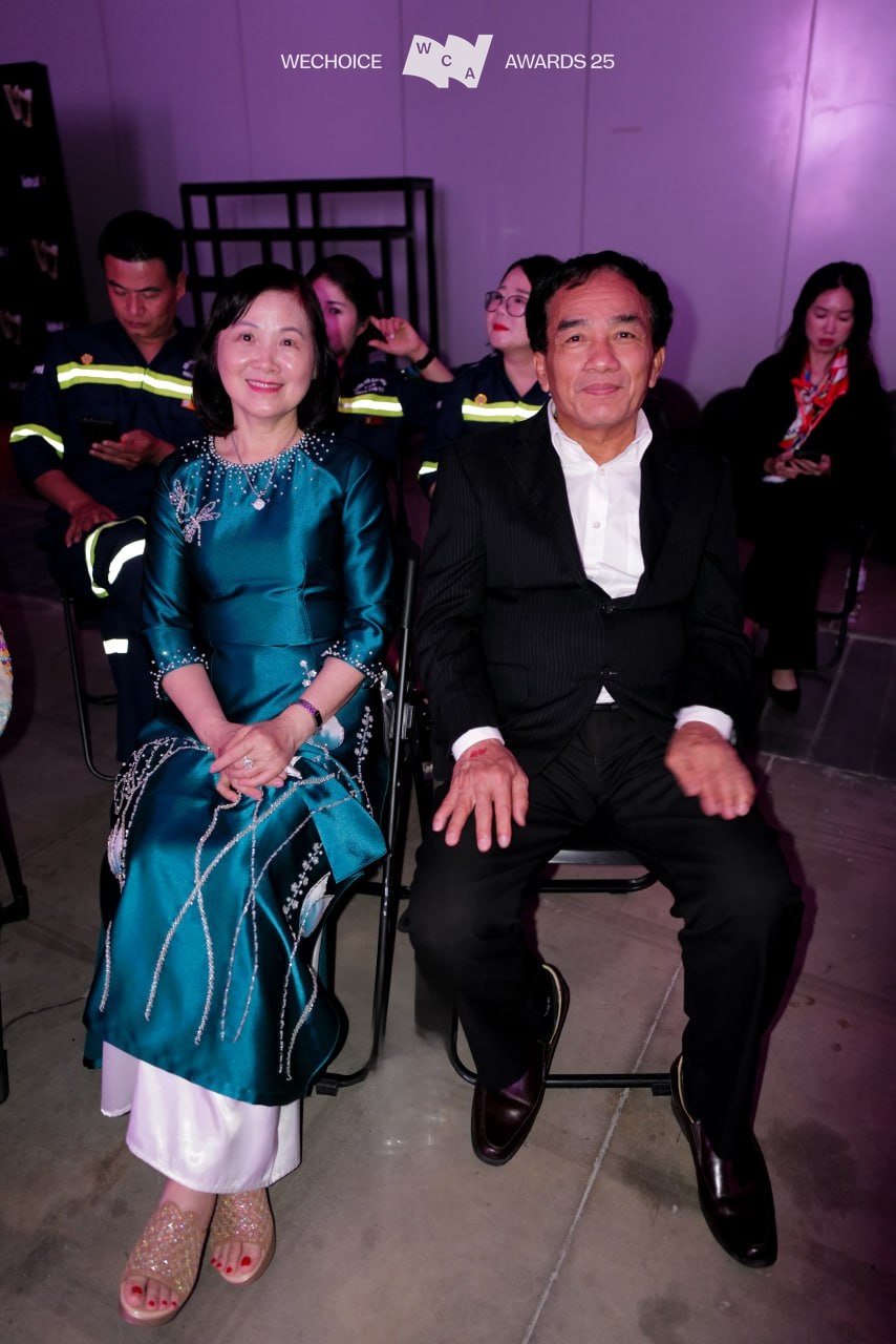 Chùm ảnh chưa từng được công bố của 21 Nhân vật Truyền cảm hứng tại Gala WeChoice Awards 2025- Ảnh 44.