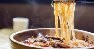 Bác sĩ chia sẻ 5 lợi ích bất ngờ của miến với người tiểu đường, người Việt ăn nhiều mà không hay