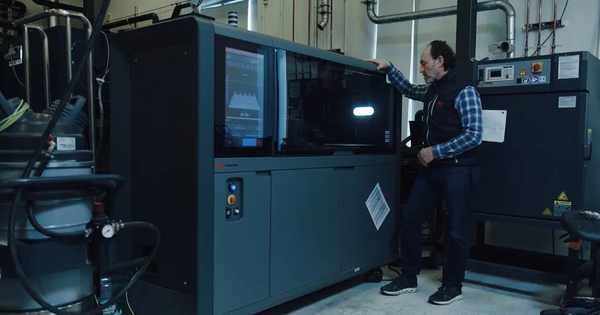 Từ kỳ lân tỷ USD đến phá sản: Đế chế in 3D Desktop Metal sụp đổ, giấc mơ “cách mạng hóa sản xuất” đổ vỡ khi đối mặt thực tế