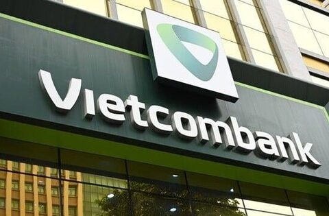 Loạt sếp Vietcombank mua vào cổ phiếu VCB