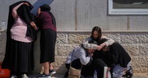 Chùm ảnh Trung Đông ngay lúc này: Hàng triệu người đang sống trong khói lửa và sợ hãi