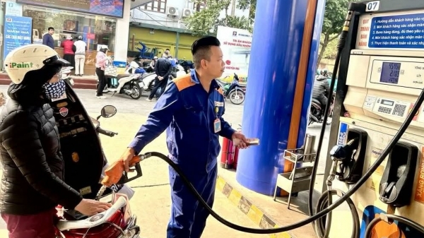 Siết trách nhiệm doanh nghiệp xăng dầu, không để gián đoạn nguồn cung trong mọi tình huống