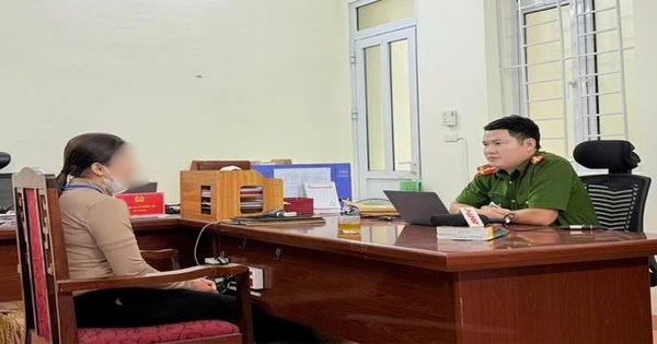 Tài khoản tự động chuyển khoản 1 tỷ đồng, người phụ nữ ở Hà Nội báo công an