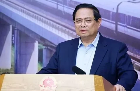 Thủ tướng: Triển khai các dự án đường sắt theo hướng ‘5 hóa’
