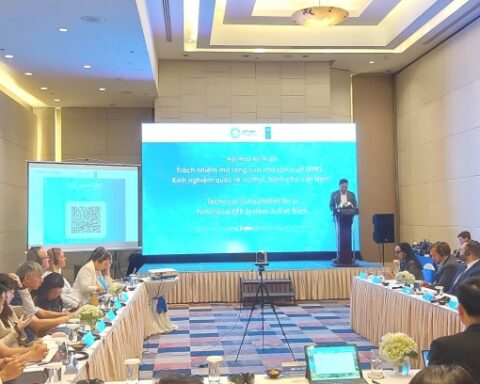 Tăng cường hiệu quả thực thi và hoàn thiện chính sách quản lý rác thải nhựa