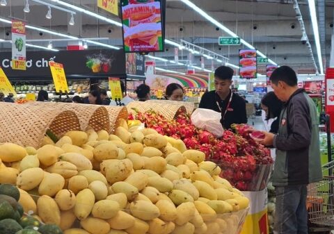 Giá thực phẩm, ăn uống ngoài gia đình, dịch vụ giao thông dịp Tết đẩy CPI tháng 2 tăng 1,14%