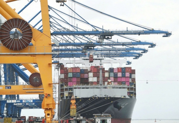 Xung đột Trung Đông: Xuất khẩu đối mặt thách thức trước “cú sốc” năng lượng và logistics