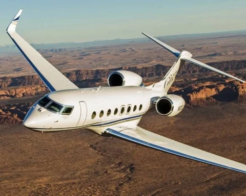 Làn sóng thuê chuyên cơ ‘tháo chạy’ khỏi Trung Đông, giá nào cũng được