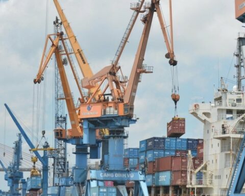 Cải cách thể chế thực chất, củng cố nền tảng vĩ mô