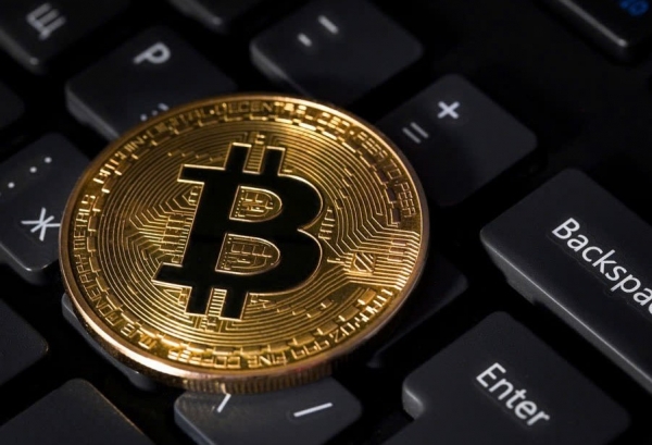 Dựng “hàng rào” cho tài sản mã hóa: Mở lối thí điểm, siết chặt kỷ cương