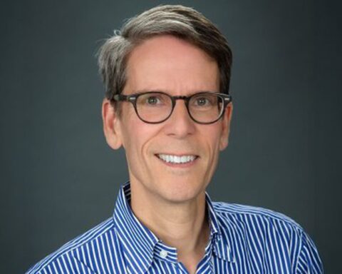 Chủ tịch Intel nghỉ hưu, mở đường cho chiến lược sản xuất chip mới