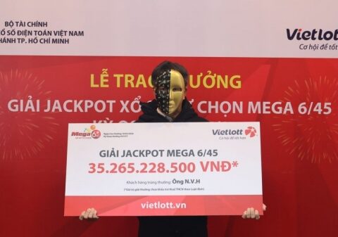 Chọn số theo ngày sinh cháu nội, người đàn ông tại TP. Hồ Chí Minh trúng Vietlott hơn 35 tỷ đồng