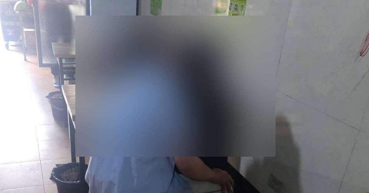 Hình ảnh phản cảm trong 1 quán tào phớ ở Hà Nội!