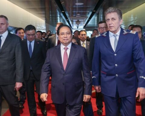 Thăm công trình 90 năm tuổi dưới lòng đất ở Moscow, Thủ tướng đề nghị Nga hỗ trợ xây tại Hà Nội, TP.HCM