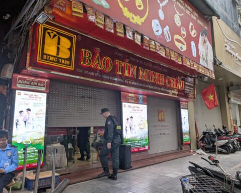 Nóng: Bảo Tín Minh Châu thông tin về việc công an xuất hiện tại hàng loạt cửa hàng