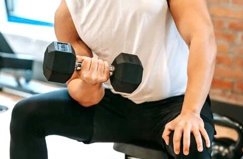 Nam giới vạm vỡ, sinh lý mạnh vẫn khó có con, vì sao?