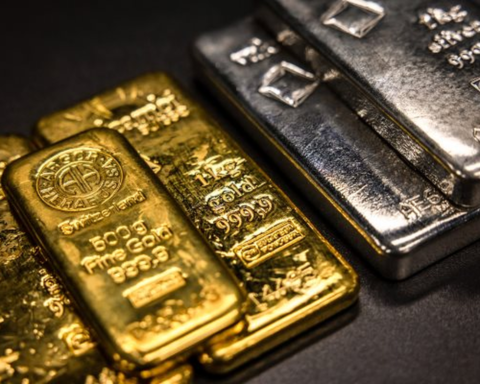 Tổ chức nắm hơn 1.000 tấn vàng trở lại bán ròng