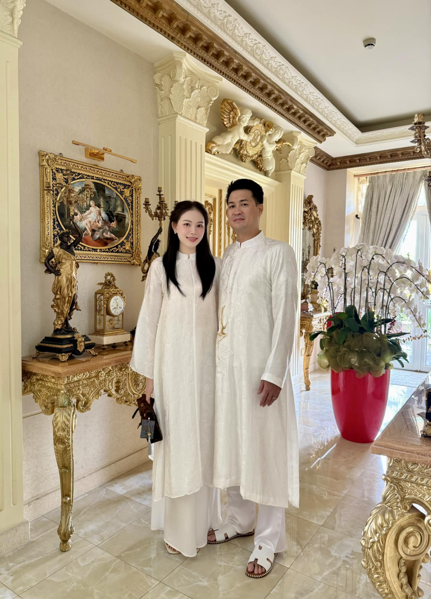 Bức ảnh Tiên Nguyễn đăng làm lộ bí mật Linh Rin - Phillip Nguyễn đang giấu kín?- Ảnh 4.