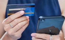 Công an cảnh báo thủ đoạn lừa đảo khiến người dân mất tiền trong tài khoản, có người bị chiếm đoạt hơn 900 triệu đồng