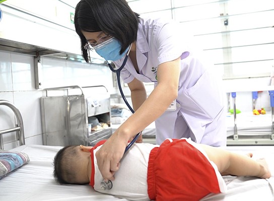 4 trẻ tử vong do tay chân miệng, cảnh giác những biểu hiện không điển hình- Ảnh 1.