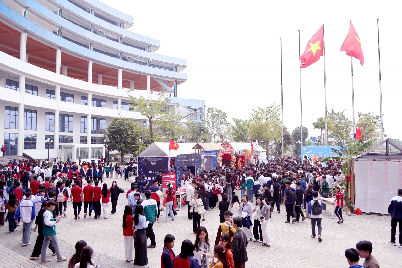 Một ngày là sinh viên Học viện Chính sách và phát triển năm 2026 Một ngày là sinh viên Học viện Chính sách và phát triển năm 2026