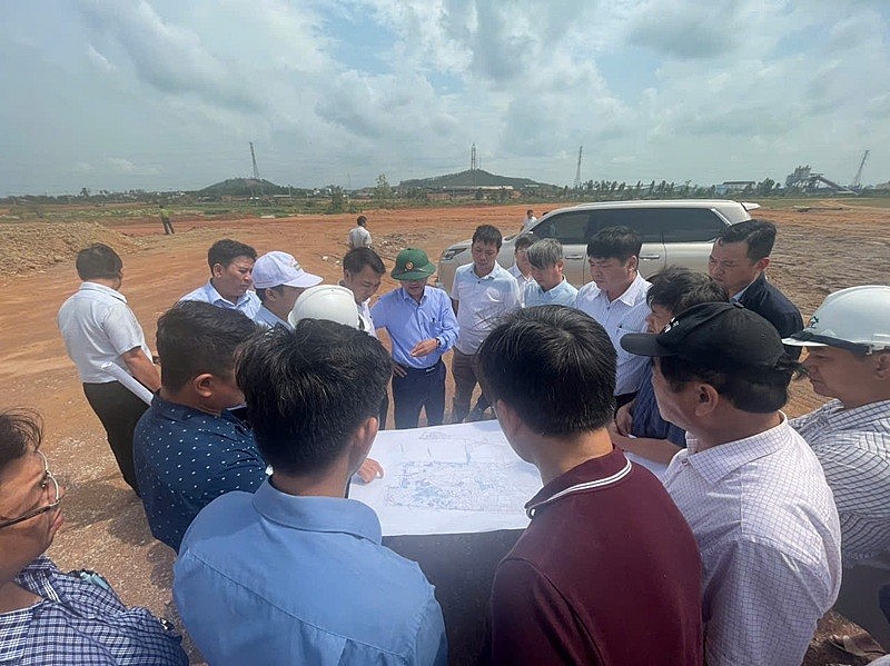 Phó chủ tịch UBND tỉnh Gia Lai yêu cầu địa phương ưu tiên giải phóng mặt bằng tại các khu vực trọng điểm theo yêu cầu của nhà đầu tư Phó chủ tịch UBND tỉnh Gia Lai yêu cầu địa phương ưu tiên giải phóng mặt bằng tại các khu vực trọng điểm theo yêu cầu của nhà đầu tư