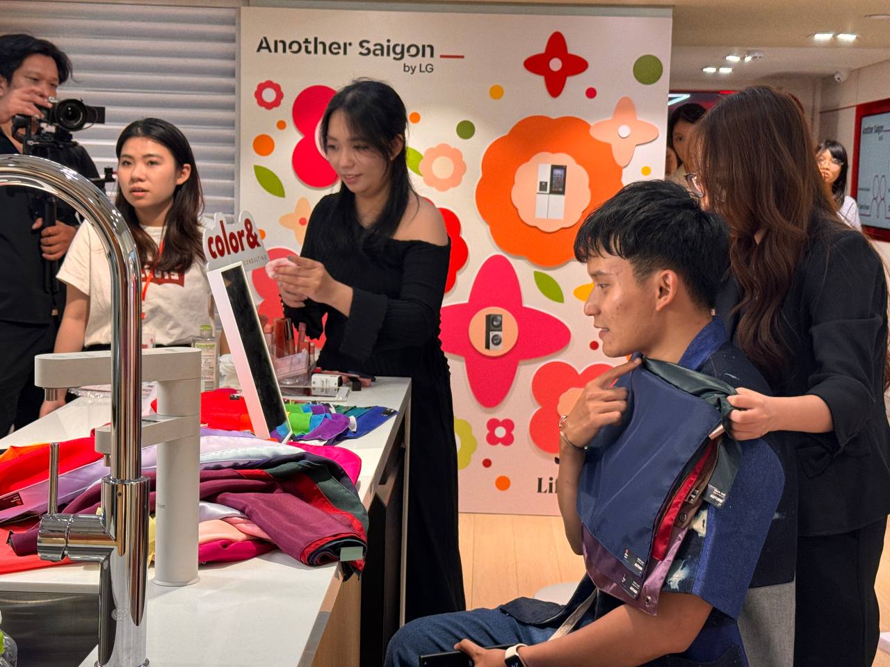 Xuất hiện toà nhà mới chỉ dành riêng cho giới trẻ ngay trung tâm TP.HCM, có cả test Personal Color và nghe nhạc luôn trên mây!- Ảnh 8. Xuất hiện toà nhà mới chỉ dành riêng cho giới trẻ ngay trung tâm TP.HCM, có cả test Personal Color và nghe nhạc luôn trên mây!- Ảnh 8.