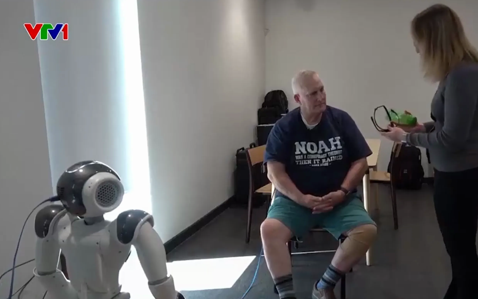 Khi nền kinh tế thích nghi với sự cô đơn - Ảnh 1.