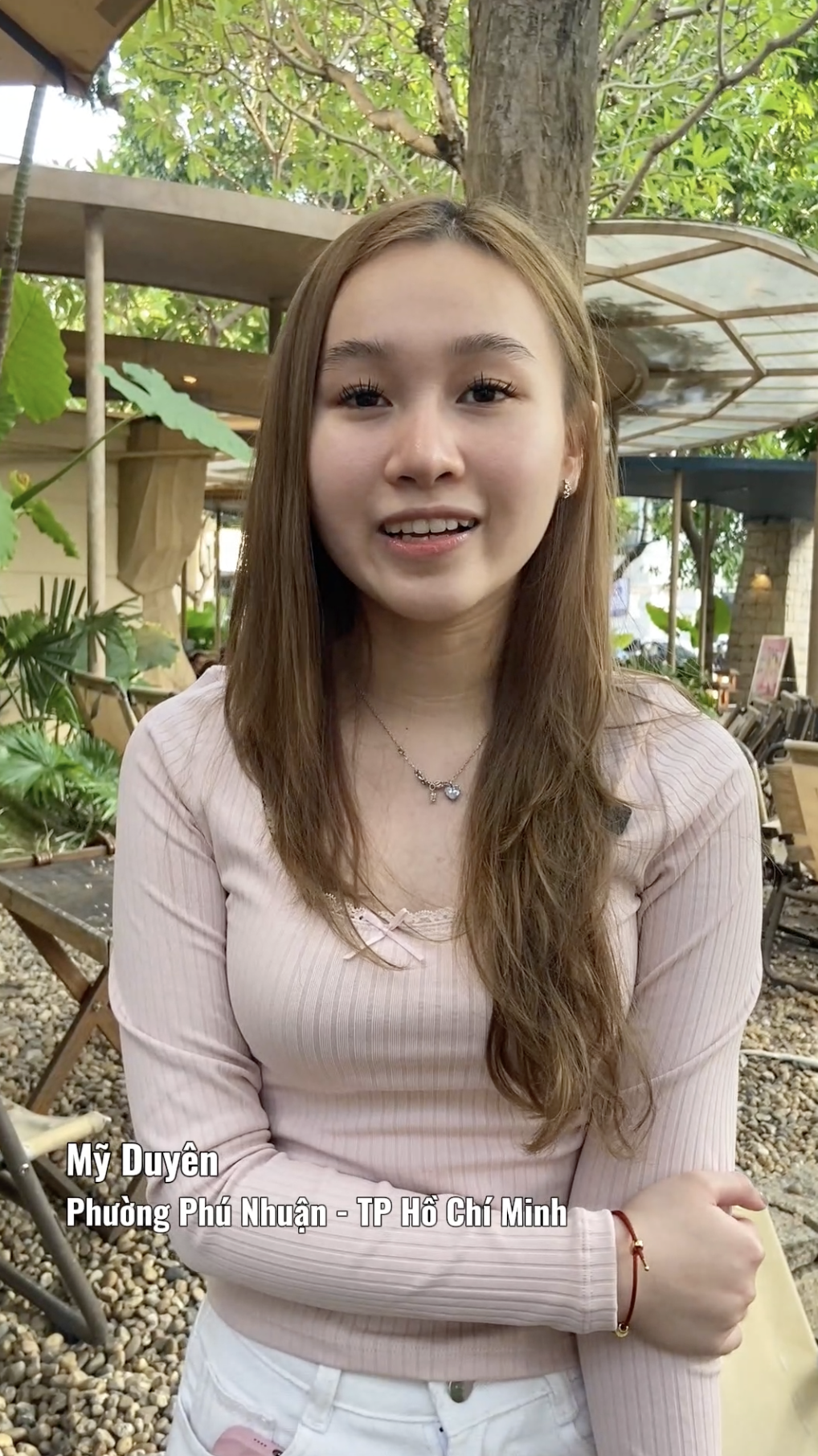 Sau 3 năm giữ giá, quán quen dán bảng tăng 2.000: 