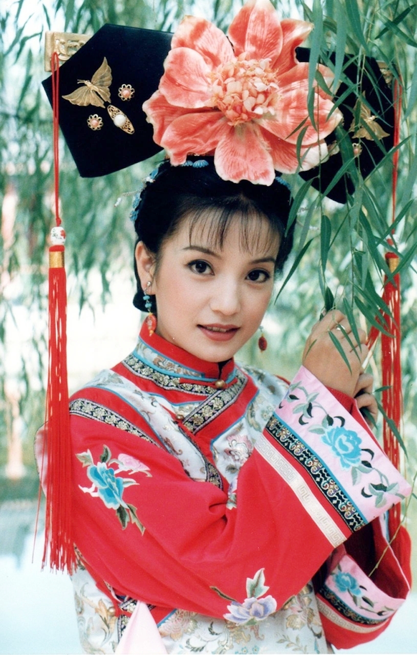 Nữ diễn viên phim giờ vàng bị cấm sóng vô thời hạn: 48 bộ phim bị xoá sổ, 1.900 tỷ biến mất sau 1 đêm- Ảnh 2. Nữ diễn viên phim giờ vàng bị cấm sóng vô thời hạn: 48 bộ phim bị xoá sổ, 1.900 tỷ biến mất sau 1 đêm- Ảnh 2.