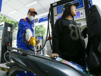 Giá xăng, dầu đồng loạt tăng mạnh từ 15h hôm nay 7/3