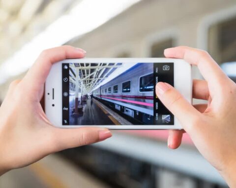 Rủi ro từ những bức ảnh chụp từ điện thoại