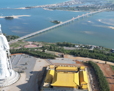 Một công trình của Việt Nam sắp hoàn thành nằm trong top cao hàng đầu toàn cầu, vượt nhiều tượng nổi tiếng của Trung Quốc