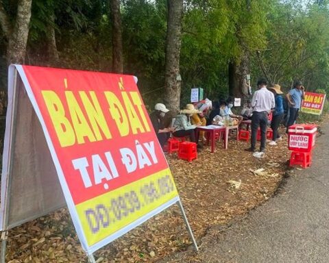 Đầu cơ gặp khó, nhà đầu tư nên “tính chuyện đường dài”