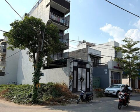 Trầy trật xây nhà, ngóng chờ quy chế mới