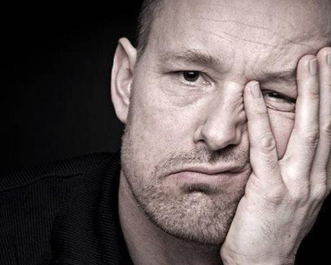 Phiên 3/4: Khối ngoại tiếp đà bán ròng hơn 1.500 tỷ đồng, cổ phiếu nào bị “xả” mạnh nhất?