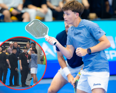 Dở khóc dở cười: Hayden Patriquin mất vợt vì mải mê ăn mừng chiến thắng kịch tính ở PPA Asia 1000