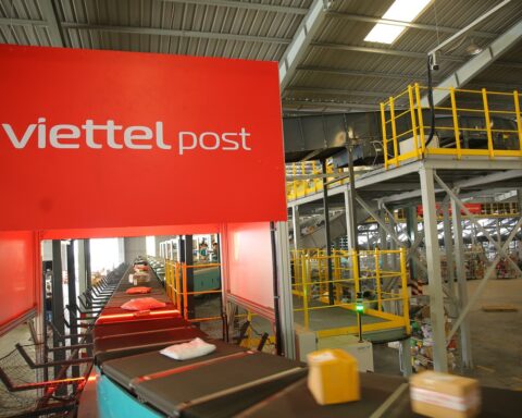 Viettel Post thông báo tăng phụ phí xăng dầu từ 6/4, mức cụ thể ra sao?
