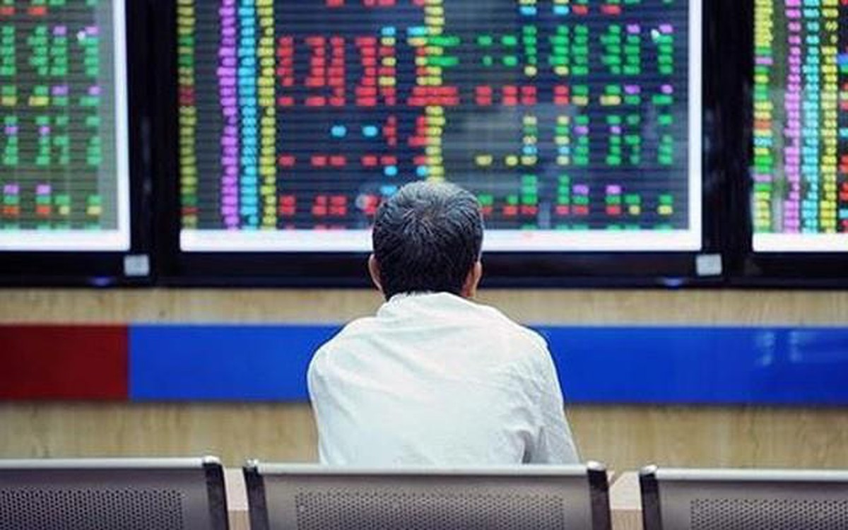 Góc nhìn chuyên gia: Chứng khoán đón hai tin vui, nhưng khả năng “thủng” mốc 1.600 điểm vẫn còn hiện hữu