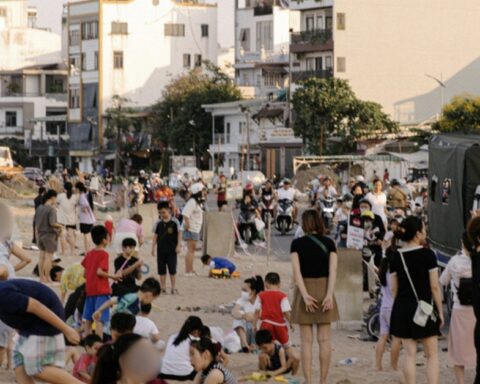 Tuyệt đối không nên tụ tập, hóng gió tại “biển Gò Vấp” lúc này!